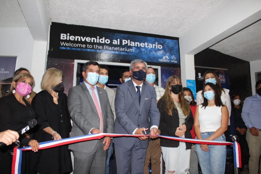 Ante la expectación de los asistentes inauguraron el Planetario Municipal “Mamalluca” de Vicuña