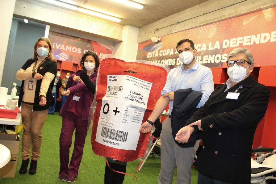 Hospital de La Serena y CDLS salvan vidas en inédita colecta de donación de sangre