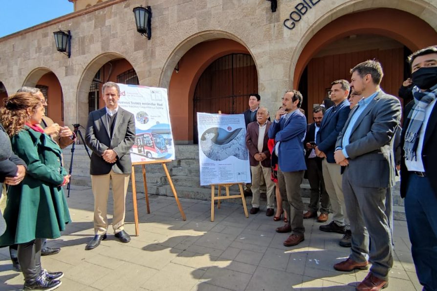 Ministro de Transportes y Telecomunicaciones anuncia concurso para implementar buses eléctricos en La Serena y Coquimbo