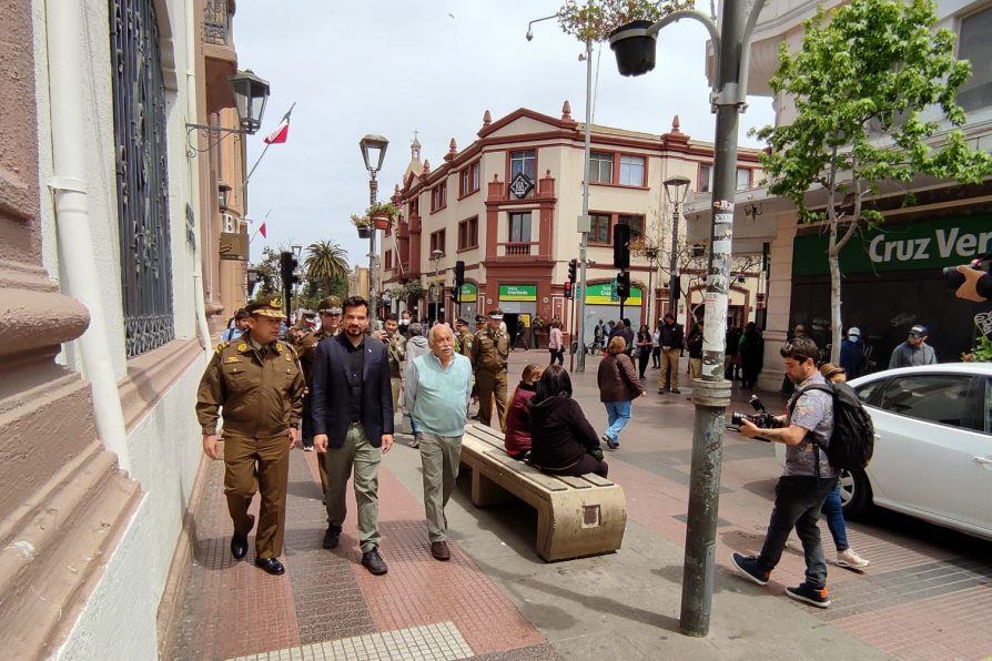 <strong>Locatarios y transeúntes destacan resultados de la estrategia de recuperación de espacios públicos en La Serena</strong>