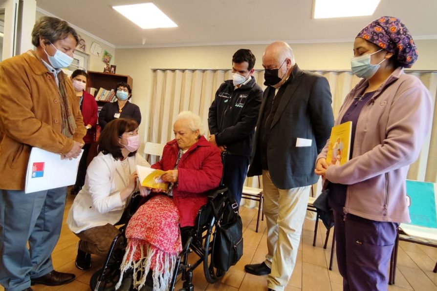 <strong>Refuerzan llamado de vacunación Covid en personas mayores en los ELEAM de la región</strong>