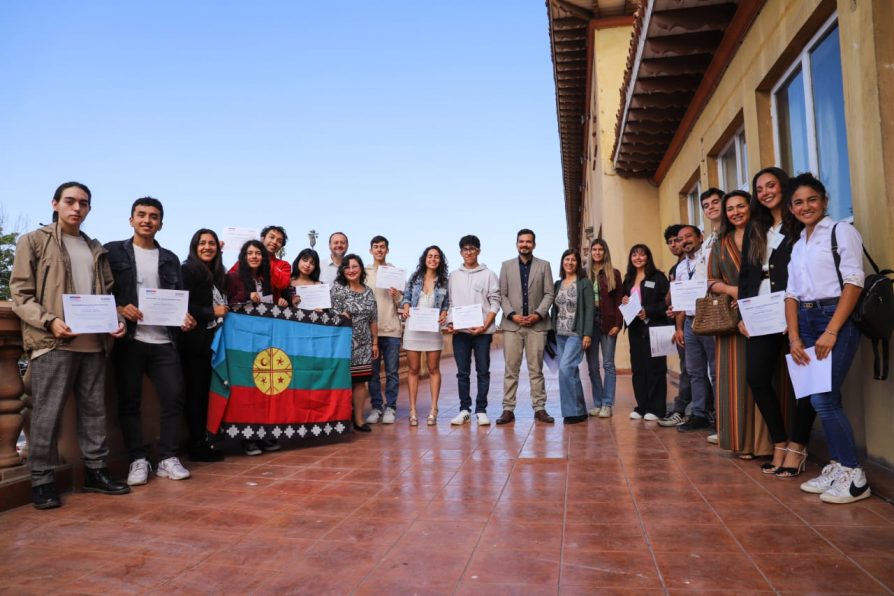 <strong>Doce estudiantes de la región reciben Distinción de Trayectorias Educativas en Prueba PAES</strong>