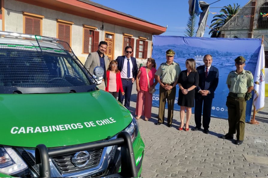 <strong>Carabineros recibe nuevos vehículos para reforzar la seguridad en los barrios</strong>