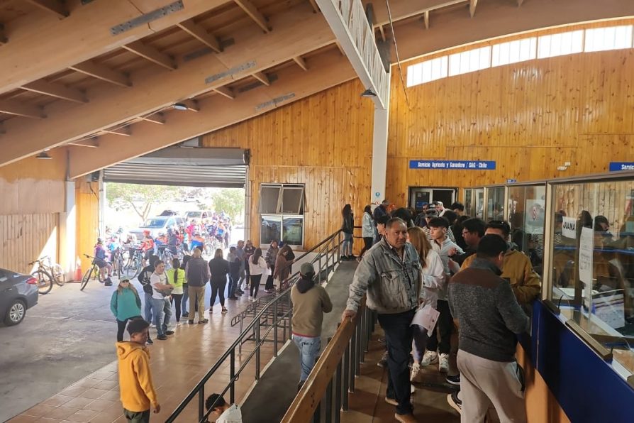 Cruces por Agua Negra superan las expectativas en Semana Santa: más de 1200 personas controladas