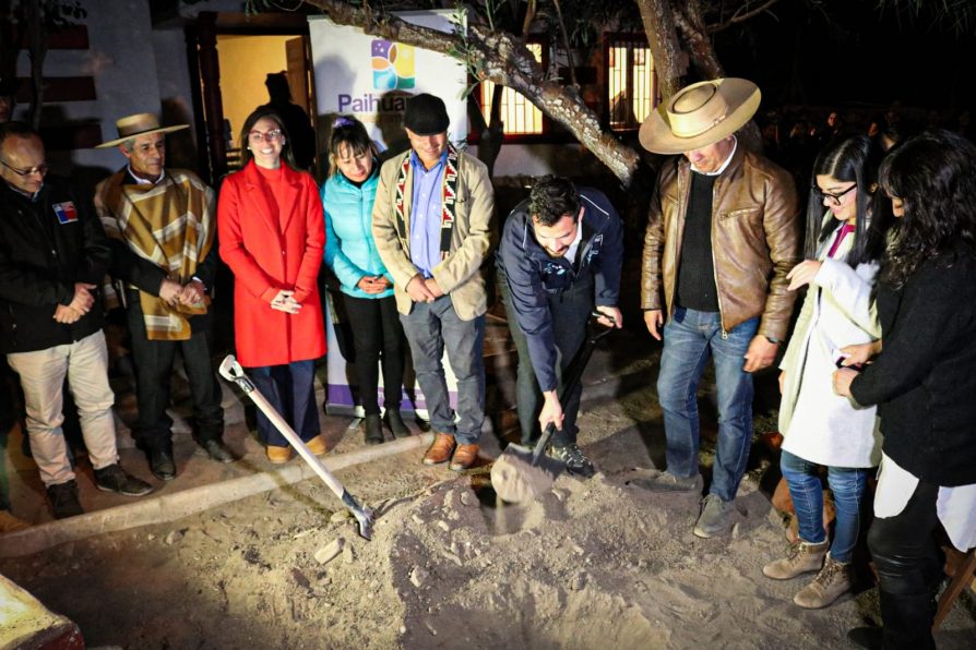 Vecinos de villa El Huerto de Paihuano contarán con nueva y moderna plaza.