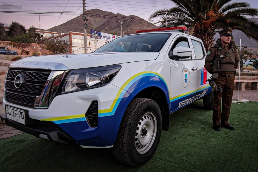 Entregan nueva camioneta para patrullaje municipal en La Higuera