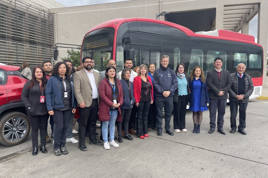 Ministro Muñoz anuncia el ingreso de las bases de licitación de buses eléctricos para Ovalle