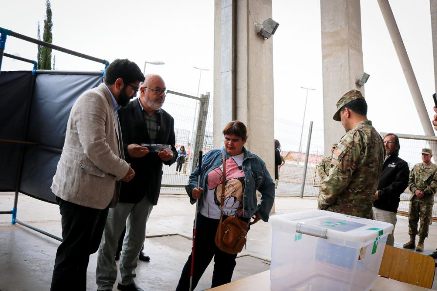 Más de 200 recorridos de transporte público gratuitos y amplio despliegue de seguridad entre los preparativos de la región para el Plebiscito Constitucional