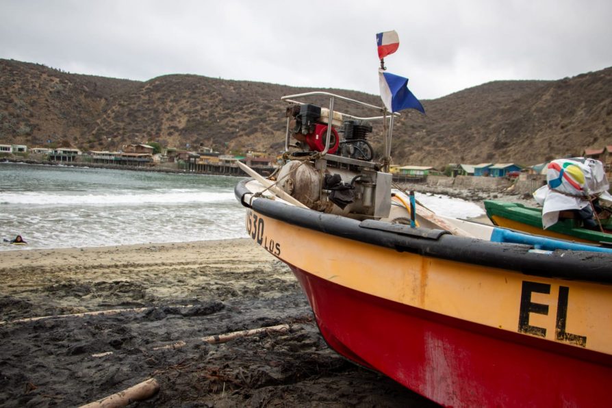 Instalan primera piedra para la nueva caleta pesquera en Puerto Oscuro