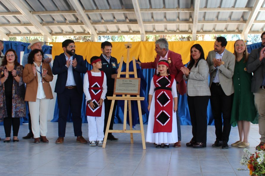 Ministro de Energía inaugura obras del programa Mejor Escuela en Vicuña