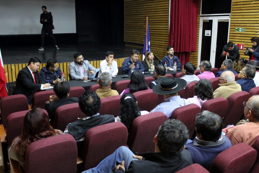 Ministro Valenzuela se reúne con agricultores y gremios agrícolas de la región de Coquimbo para analizar propuestas ante escasez hídrica