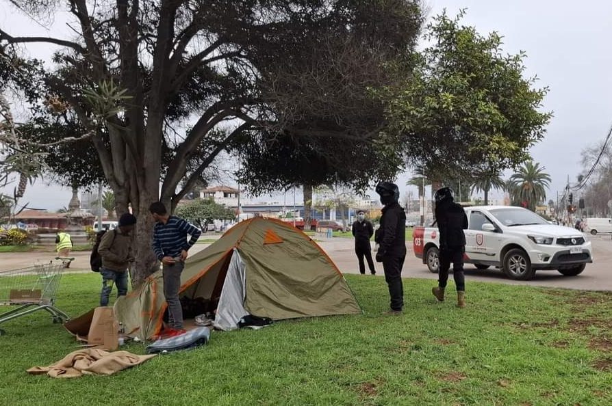 Recuperación de espacios públicos: Seguridad Ciudadana y Carabineros de La Serena realizan operativo que dejó 6 detenidos y 15 conducidos