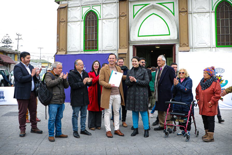 Recursos SUBDERE permitirán la restauración total de la Iglesia de Guayacán en Coquimbo