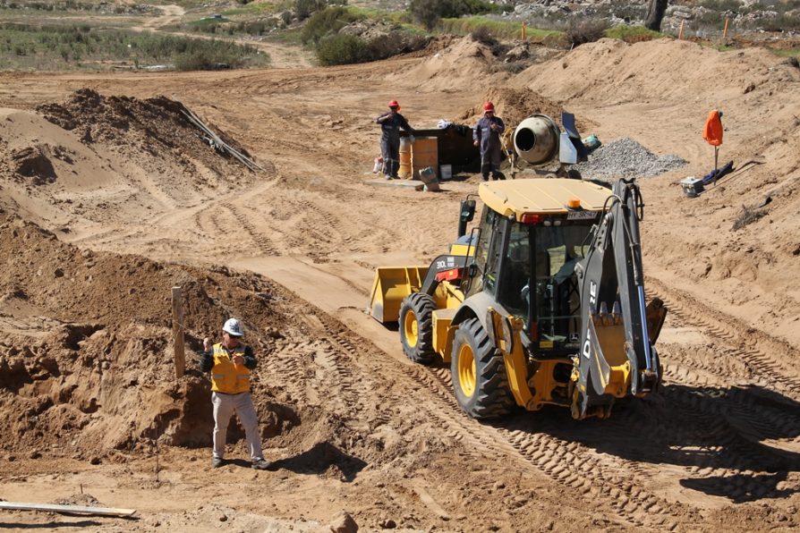 Gobierno generará más de 1.100 empleos en obras públicas sólo el segundo semestre