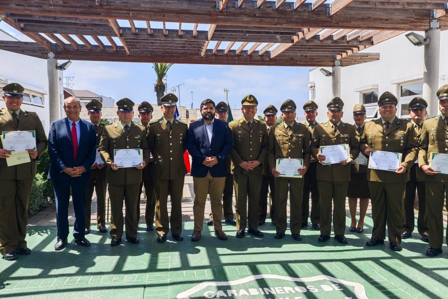 Reconocen acciones destacadas de Carabineros en emotiva ceremonia