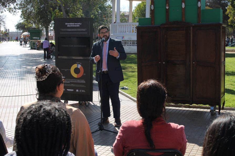 “El Clóset” invita a quitarse los prejuicios y estereotipos en el Día del Orgullo LGBTQA+