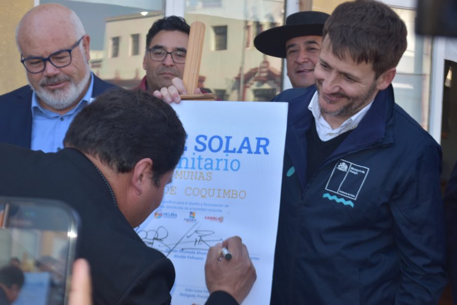 Parque Solar Comunitario reducirá cuentas eléctricas de familias en la Región de Coquimbo