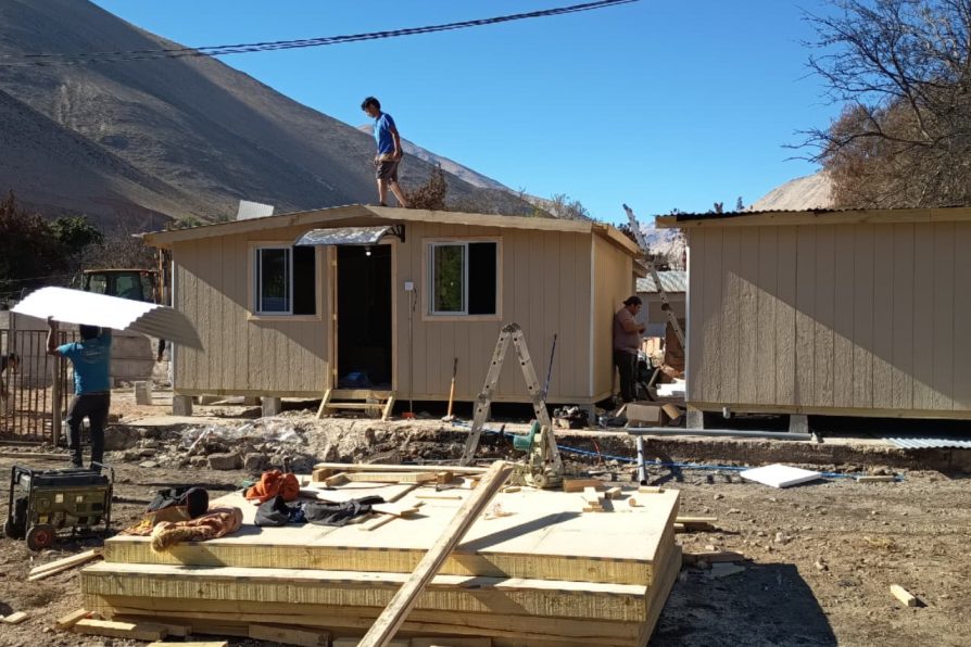 Rápida gestión de Gobierno permite la instalación de las viviendas de emergencia en la comuna de Paihuano