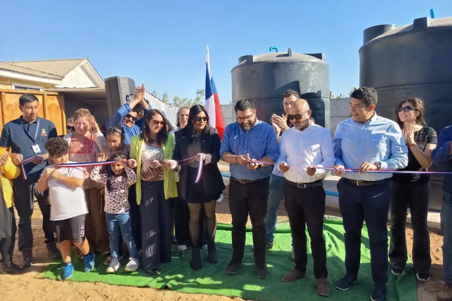 Gobierno inaugura sistema de agua potable de emergencia que garantizará el suministro a familias del sector rural de Coquimbo