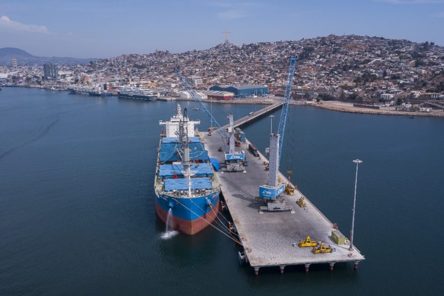 Puerto de Coquimbo registra alza de 39% en transferencia de carga durante 2025