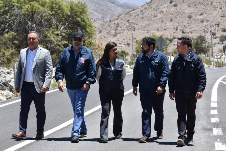Gobierno finaliza pavimentación de los primeros 11,5 kilómetros de la Ruta Antakari