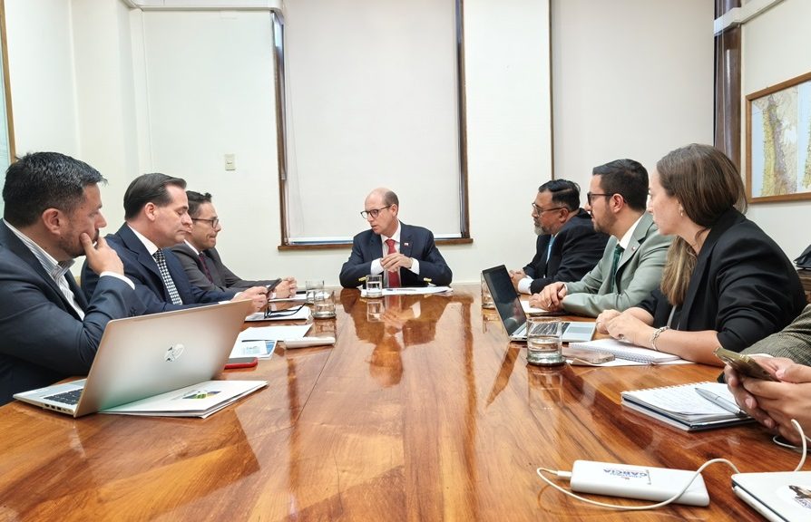 Circunvalación, Ruta CH-41 y desaladora de El Panul marcan reunión clave con el MOP para destrabar obras en la región