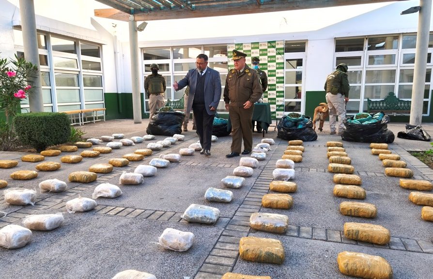 Despliegue carretero en Choapa: OS7 incauta más de 200 kilos de droga y logra seis detenidos