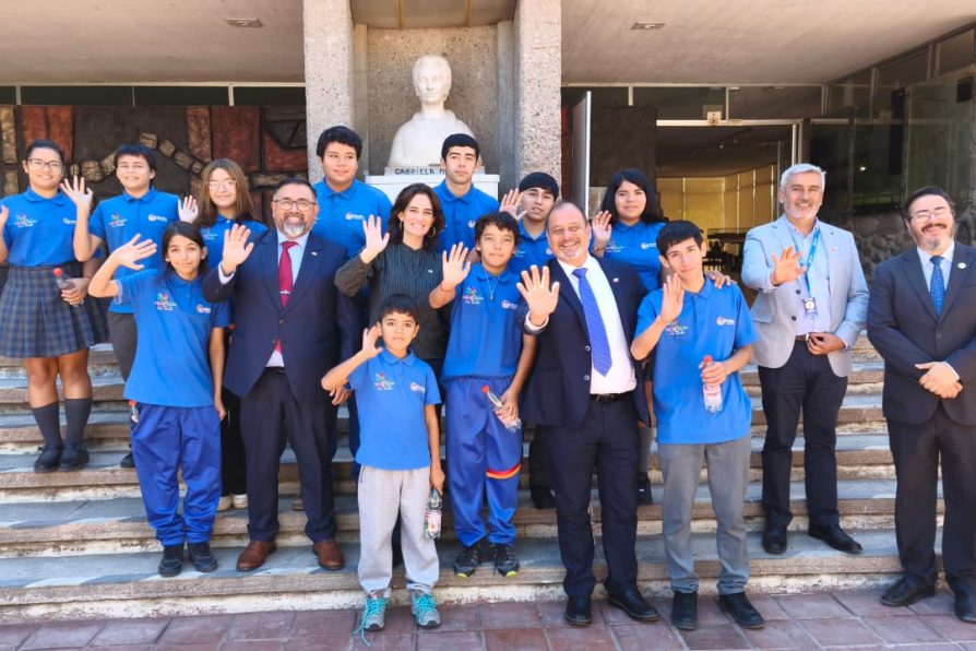 Ministra María Jesús Wulf: “Buscamos que los niños crezcan en entornos digitales seguros donde puedan desarrollarse sin riesgos ni vulneraciones, de ningún tipo”