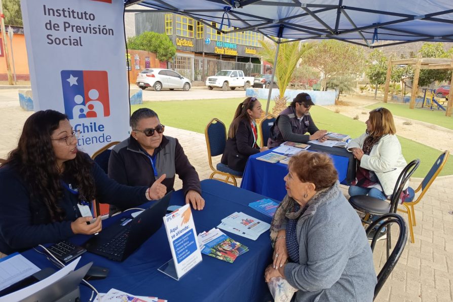 Gobierno en Terreno llega a Caleta Los Hornos para acercar servicios públicos a la comunidad.