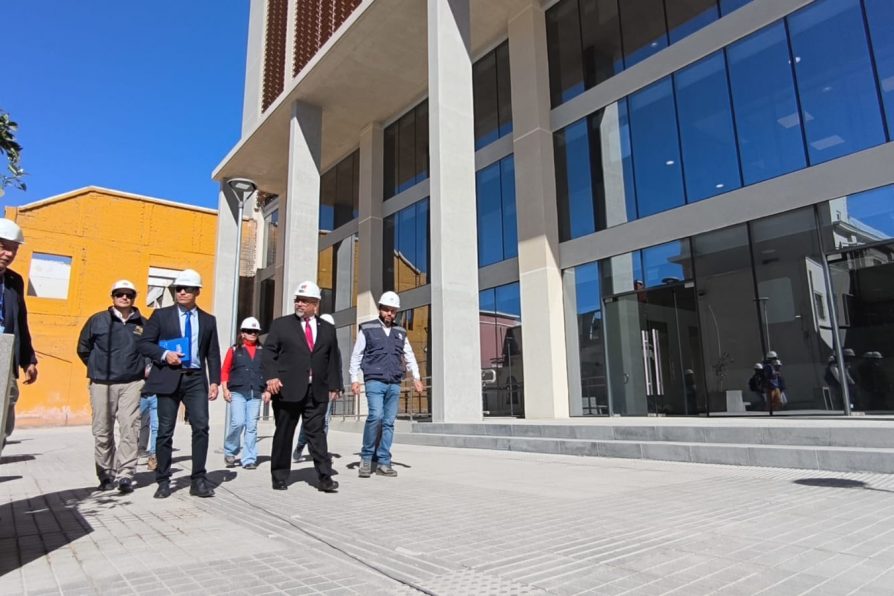 Construcción del nuevo edificio consistorial de Ovalle alcanza un 93%.