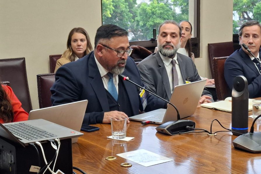 Delegado Presidencial Víctor Pino realza el beneficio de la reutilización de agua de emisarios submarinos