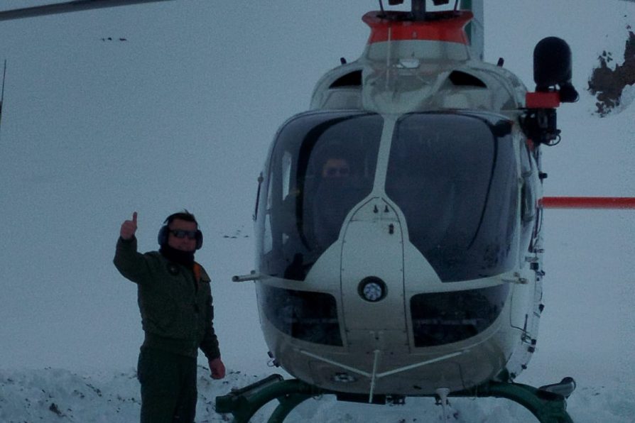  Gobierno gestiona apoyo aéreo de Carabineros para relevar a personal aislado en embalse La Laguna