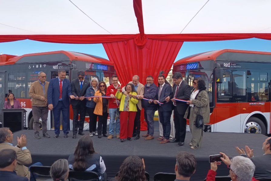 Biministro de Grange pone en marcha 41 buses eléctricos en Ovalle, segunda ciudad de Sudamérica con transporte público 100% eléctrico.